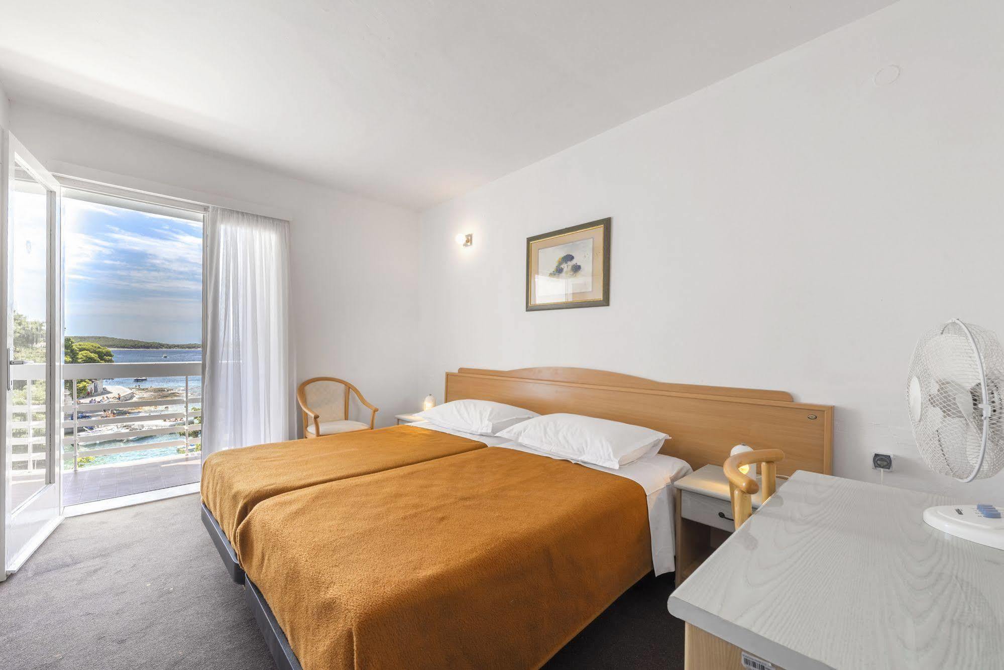Villa Dalmacija Hvar Hotel Хвар Екстериор снимка